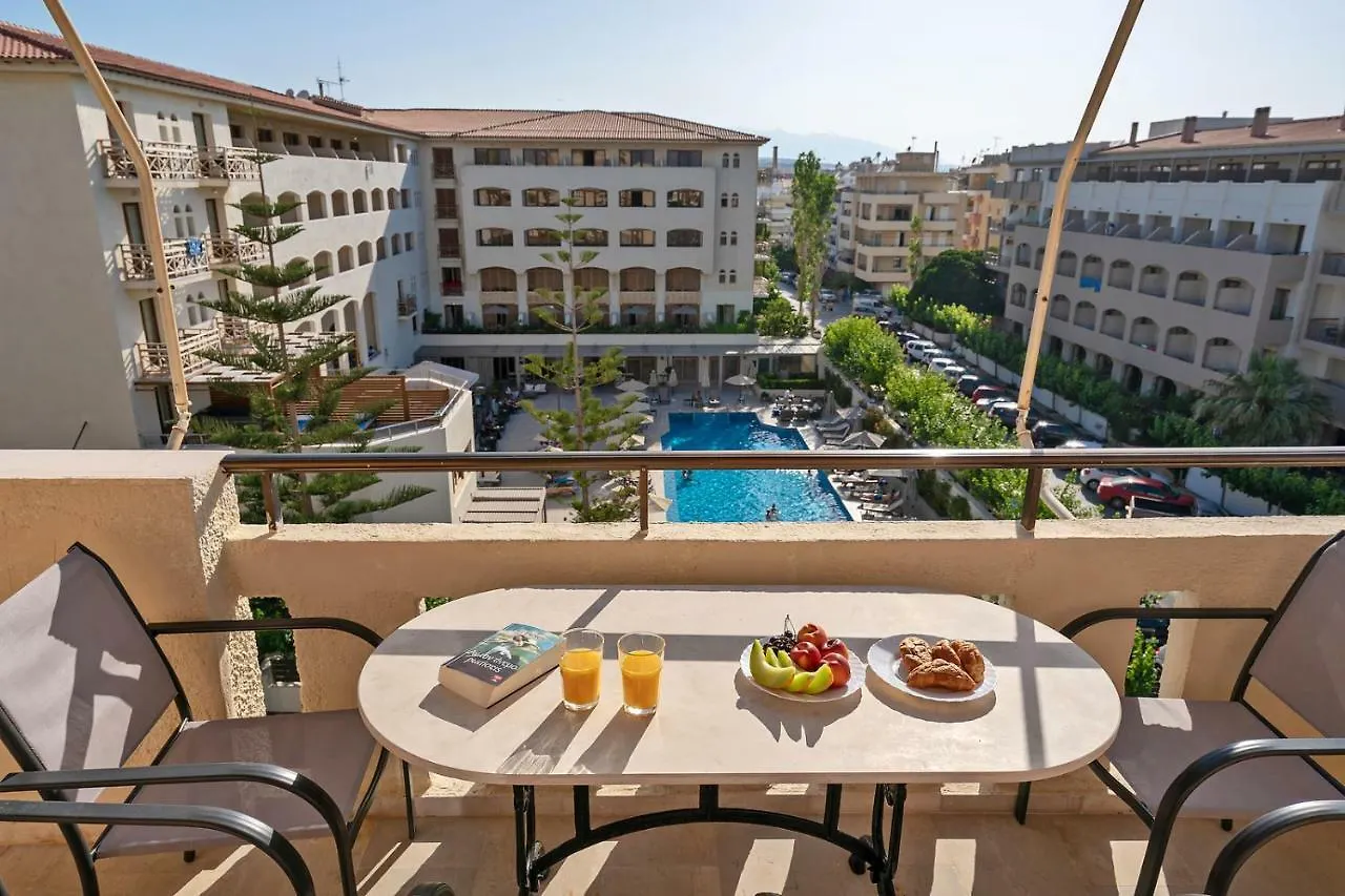 Apartment Sol & Mare - Beach Front Rethymno